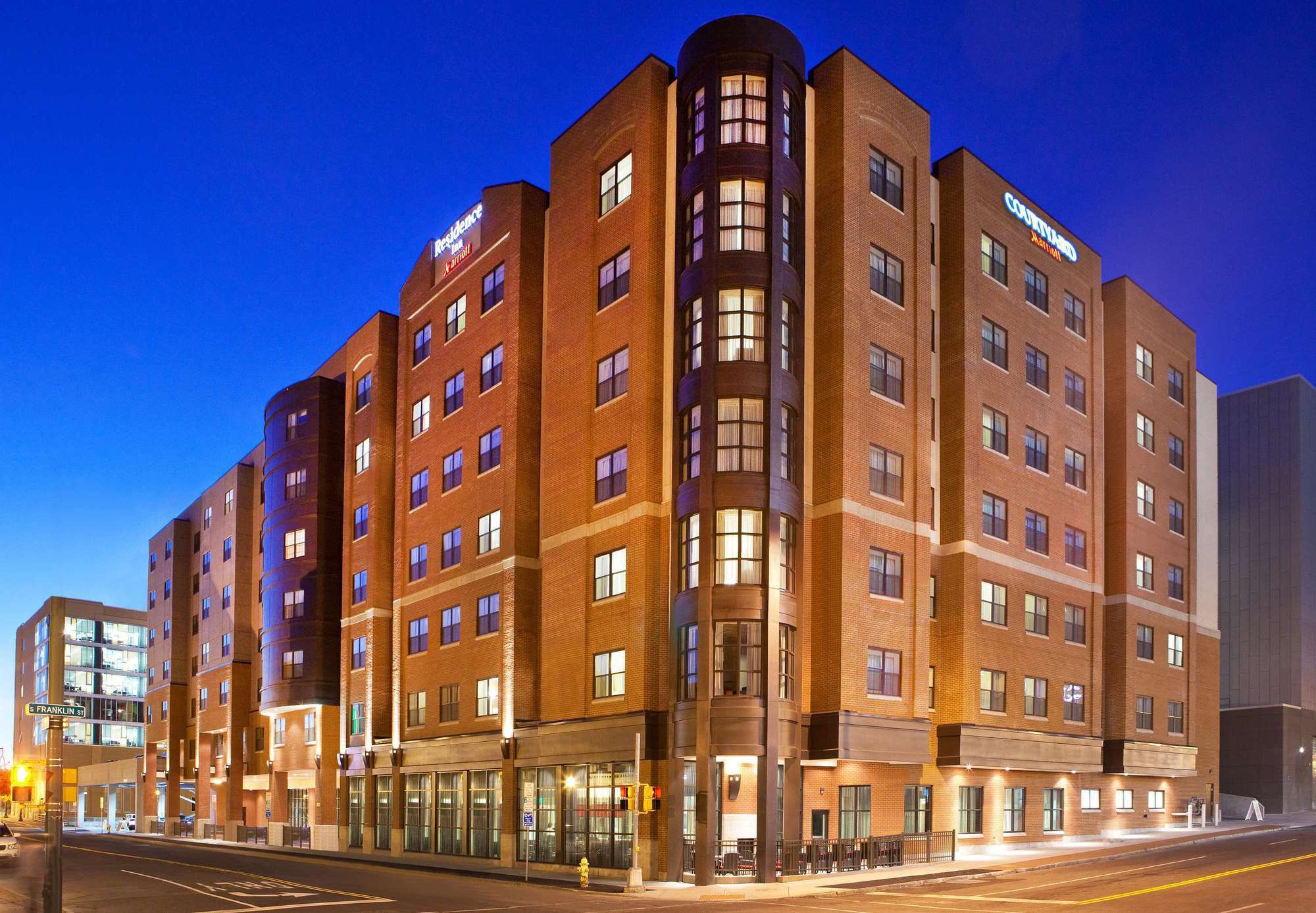 Courtyard By Marriott Syracuse Downtown At Armory Square Ξενοδοχείο Εξωτερικό φωτογραφία